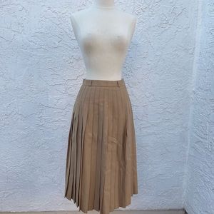 Vintage wool beige pleated skirt-Paris